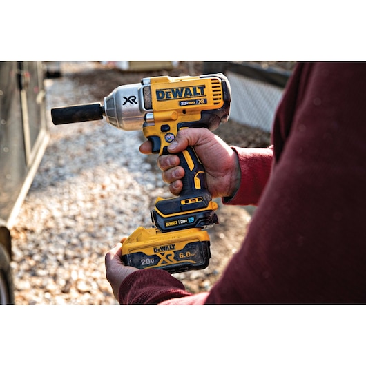 Tool Connect™ 20V MAX* Connector