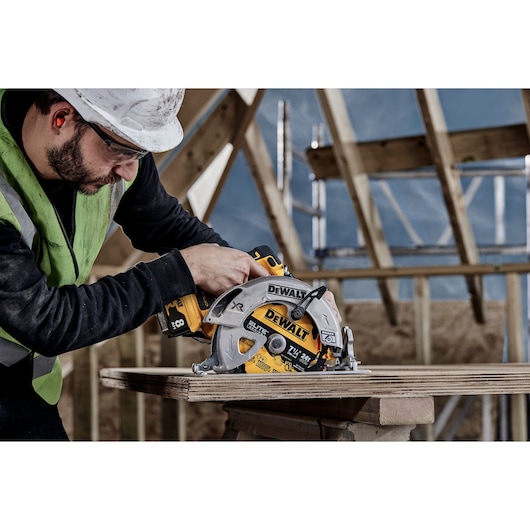 DEWALT ELITE SERIES™ Circular Saw Blades